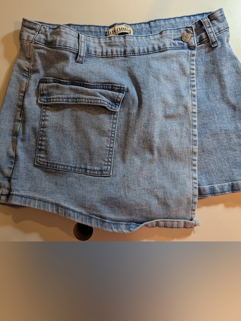 Luvamia Woman's Size M Light Blue Denim Skort Shorts